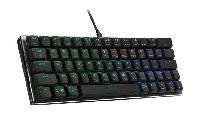 لوحة مفاتيح ميكانيكية باللون الرمادي الفضائي بنسبة 60% من Cooler Master SK620 مع مفاتيح حمراء منخفضة المستوى وأغطية مفاتيح جديدة ومحسنة وتصميم من الألومنيوم المصقول