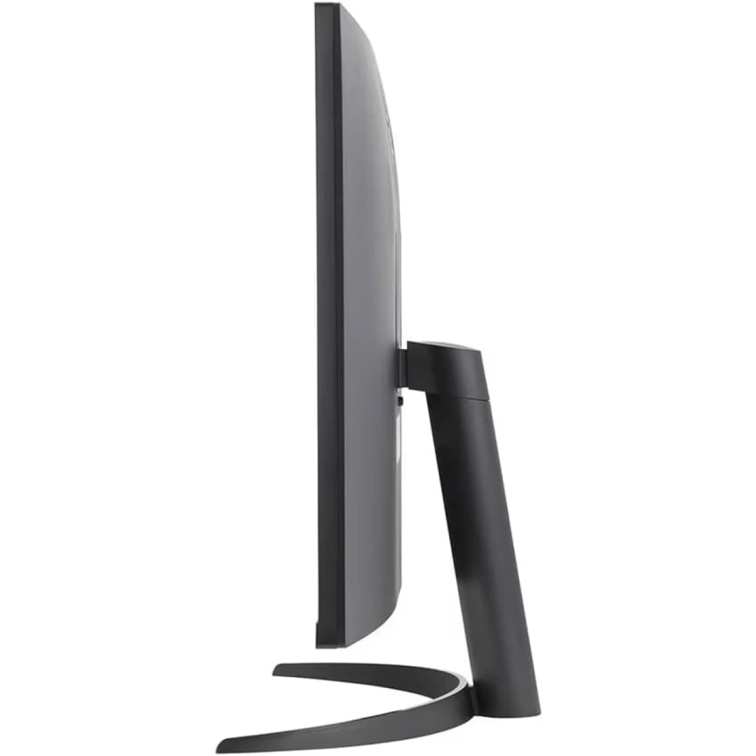 LG 32UR500-B 32” 4K HDR 10 DCI-P3 90% Color Gamut AMD FreeSync Tilt Adjustable w/ Built-in Speakers