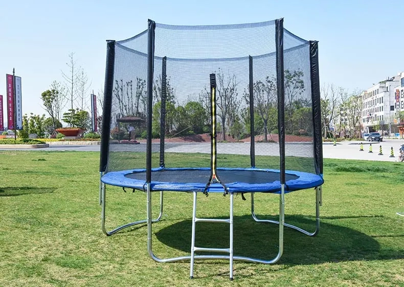 Trampoline with net