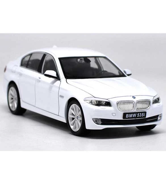 Welly 1:24 BMW 535i F10 White