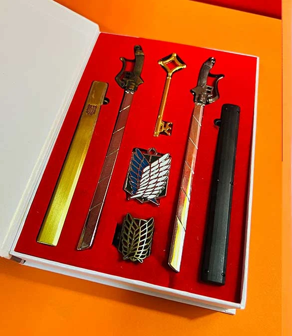 Attack On Titan Weapon Box Set
