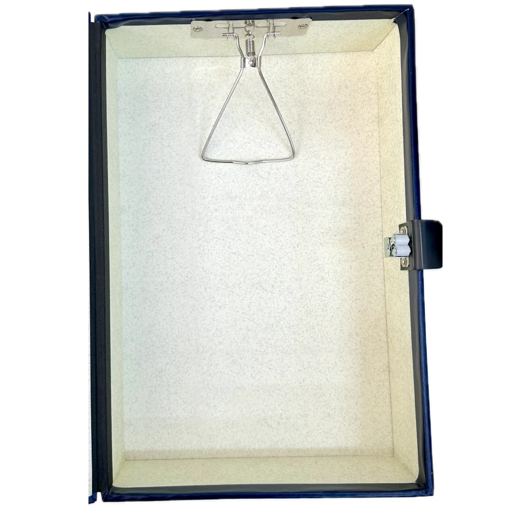 صندوق أرشيف من مادة PVC من Bassile مع مشبك وغطاء 37x24x7.5 سم