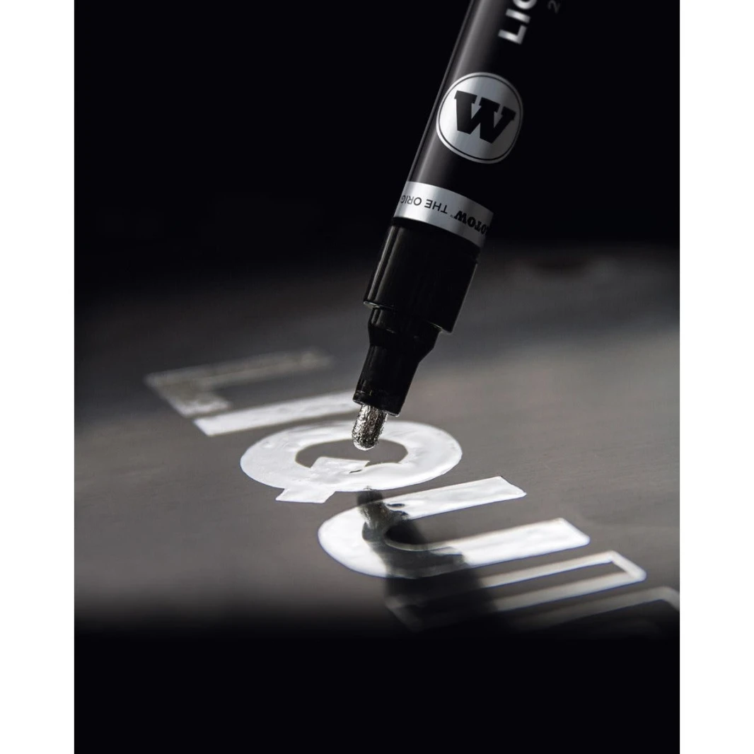 قلم طلاء مضخة ذو تأثير المرآة من MOLOTOW LIQUID CHROME™ الجديد - عبوة من قطعة واحدة