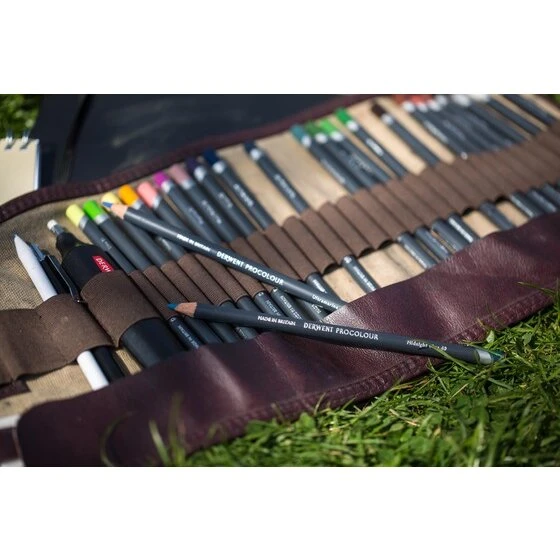 Derwent Procolour Pencils 4mm Round Core Premium Core Strength Smooth Texture Ideal For Fine Art Drawing & Colouring Professional Quality - Tin Set
