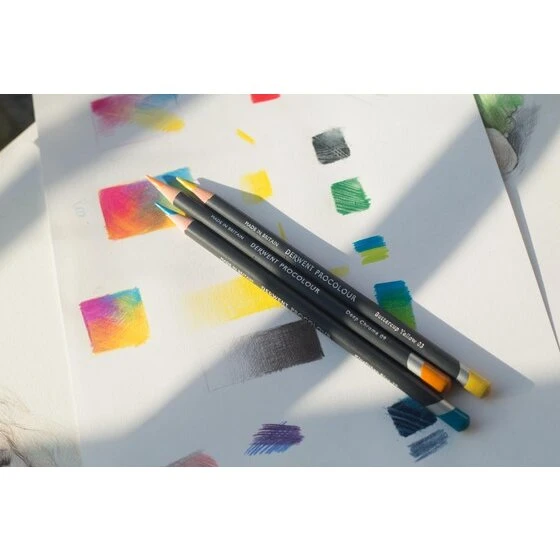 Derwent Procolour Pencils 4mm Round Core Premium Core Strength Smooth Texture Ideal For Fine Art Drawing & Colouring Professional Quality - Tin Set
