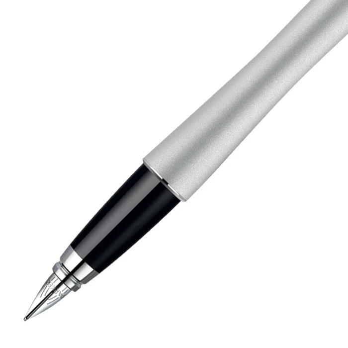 مجموعة أقلام الحبر الجاف والنافذة من Parker Urban Fashion Fast Track Silver CT