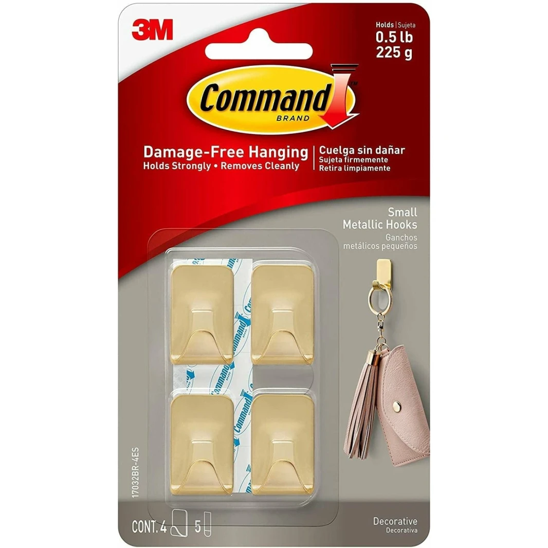 3M Small Metallic Gold Command 4 Hooks & 5 Strips يصل وزنها إلى 225 جرامًا