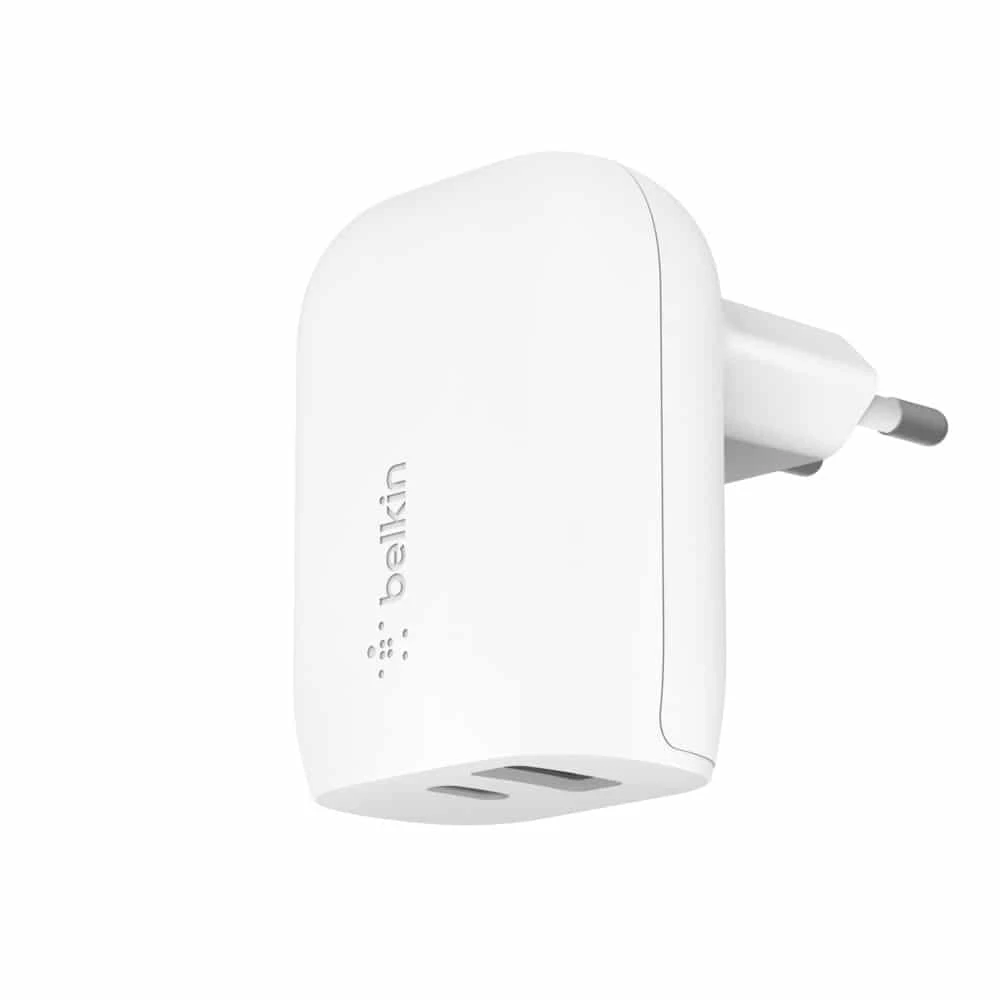 شاحن Belkin BOOST↑CHARGE™ بمنفذين USB-C + USB-A (30 وات)