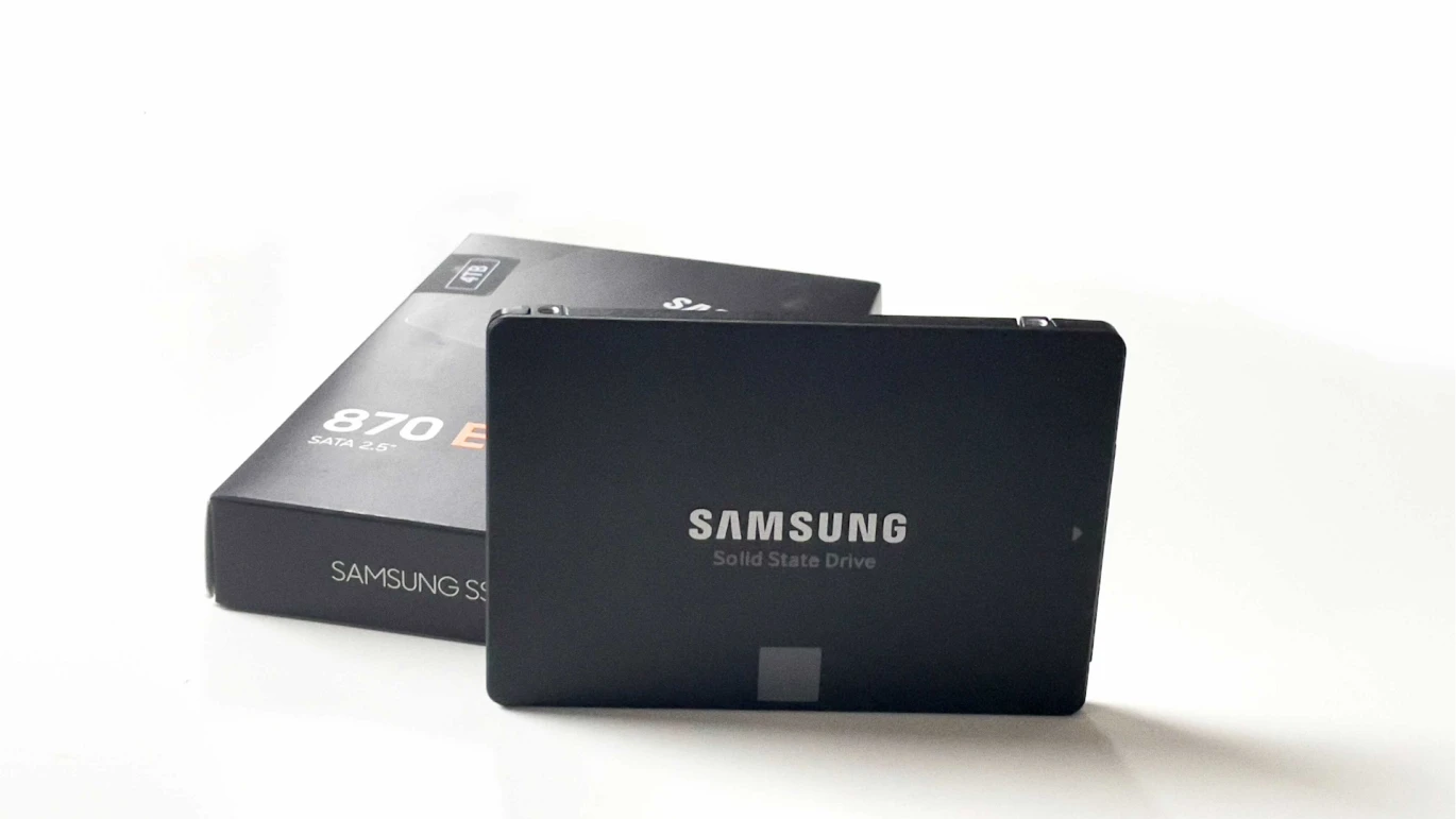 محرك أقراص الحالة الصلبة Samsung 870 EVO Series بسعة 500 جيجابايت، بكميات كبيرة