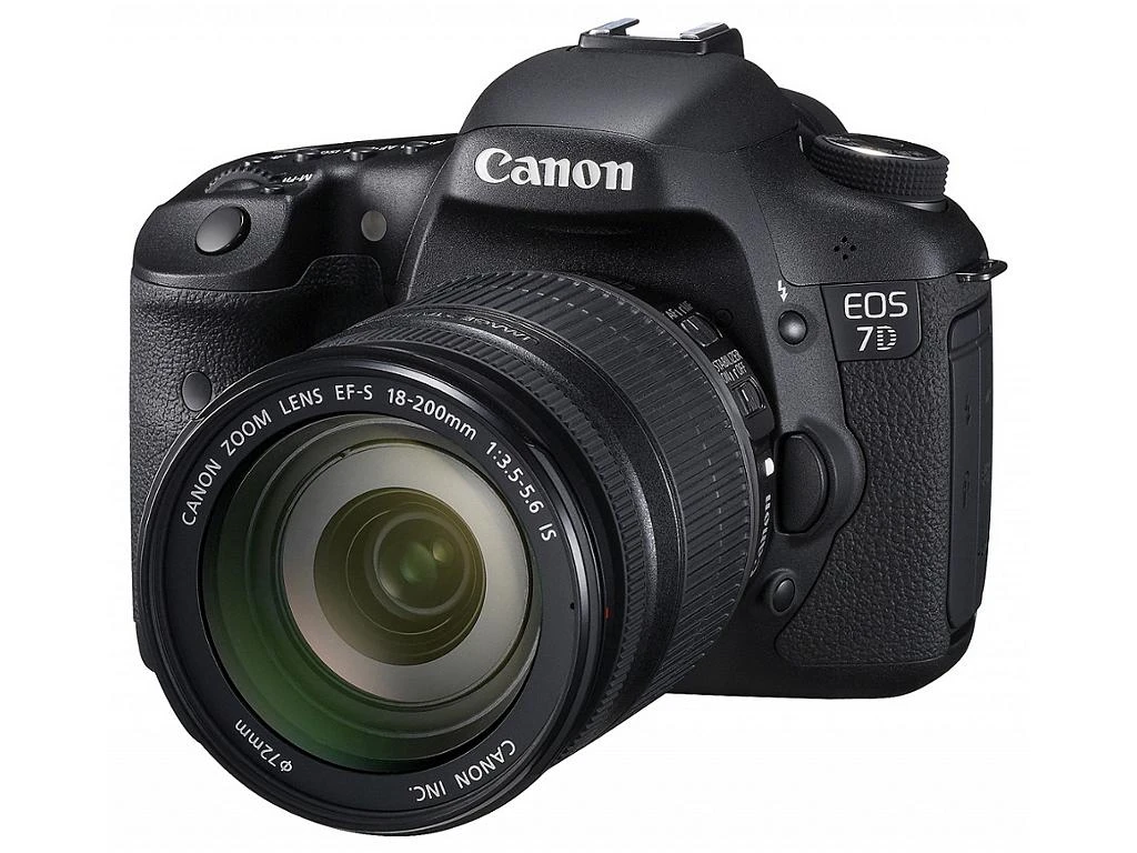 كاميرا كانون EOS 7D 18-135 IS