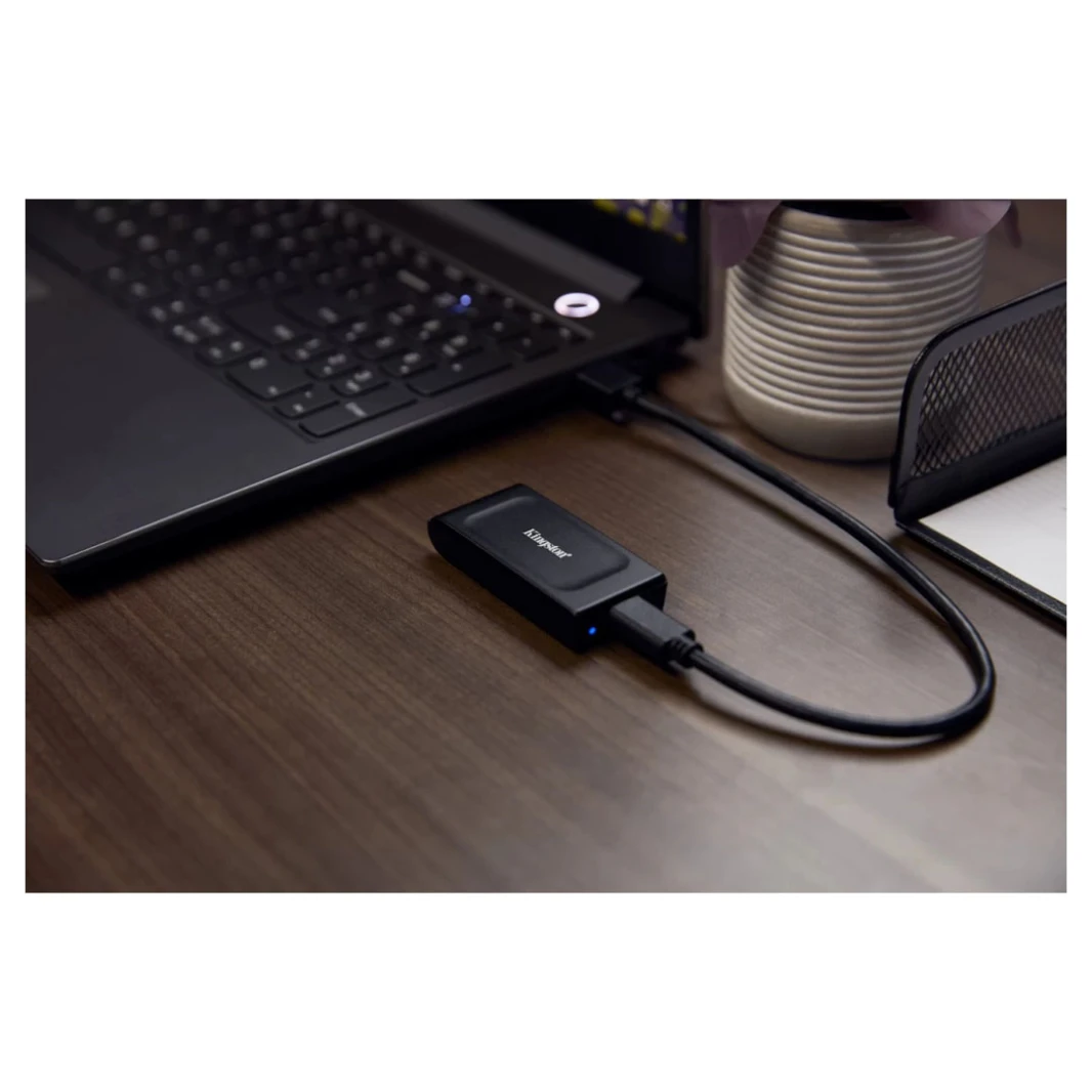 Kingston XS1000 2TB: SSD خارجي عالي الأداء | اتصال USB-C
