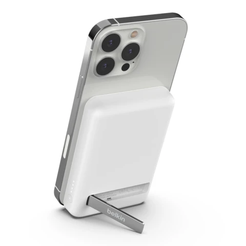 Belkin BPD004btBK 5K MAGNETIC WIRELESS POWER BANK + KICK STAND, - White