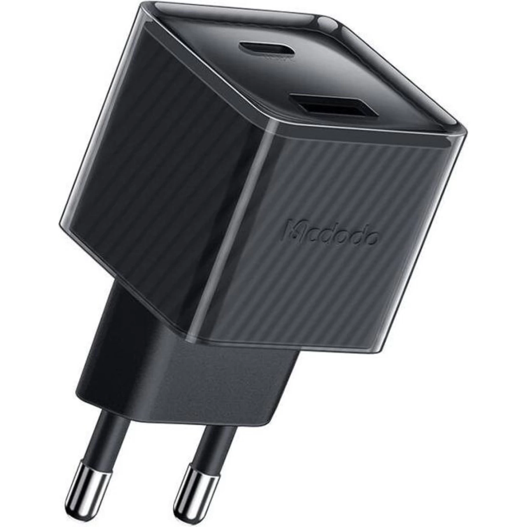 شاحن Mcdodo CH-4151 بقوة 33 وات مع تقنية الشحن السريع PD ومنفذين USB A وType C - أسود
