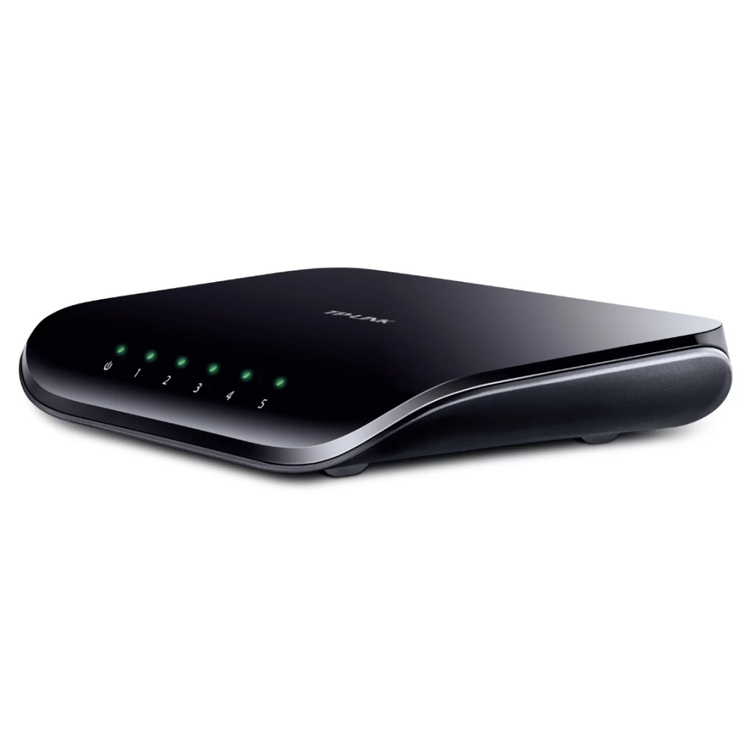 TP-Link TL-SG1005D مفتاح شبكة إيثرنت غير مُدار بخمسة منافذ جيجابت، توصيل وتشغيل، هيكل بلاستيكي لسطح المكتب أو الحائط، موزع إيثرنت بدون مروحة