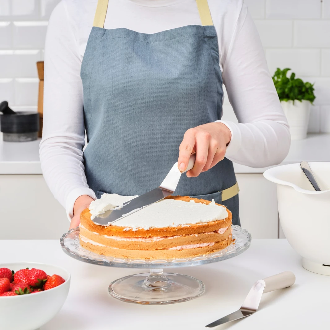 LÄTTBAKAD