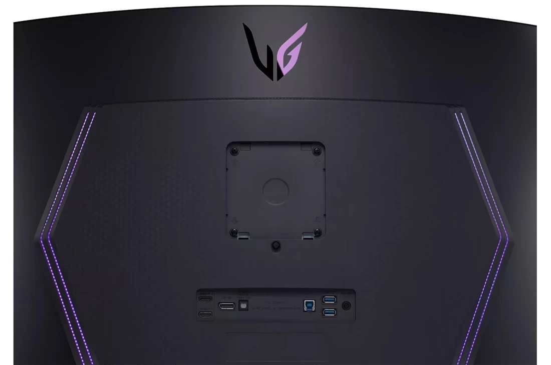 LG 45" Ultragear™ OLED Curved 3K 240Hz .03ms 45GR95QE-B Gaming Monitor