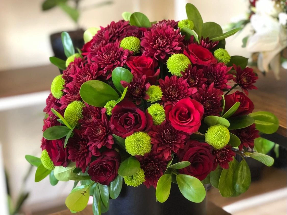 Box of 1 Gory Rose with Cherries