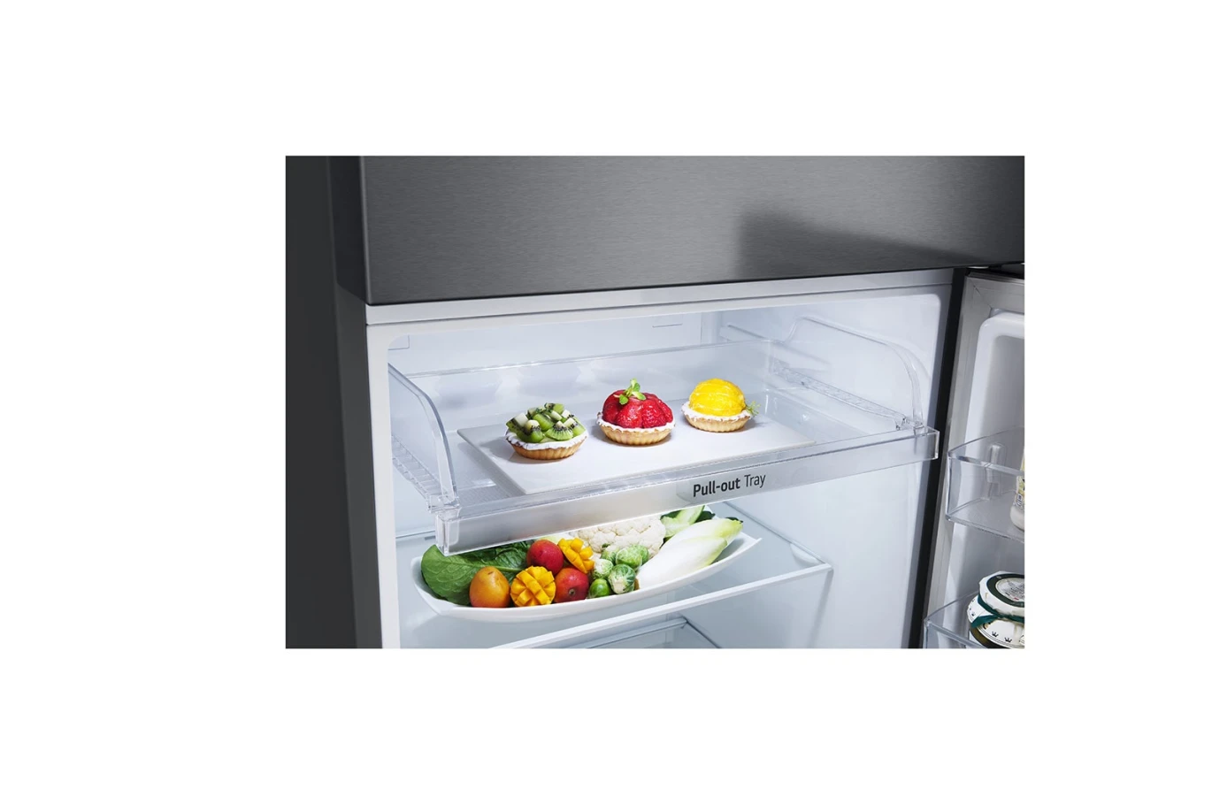 ثلاجة بفريزر علوي بسعة إجمالية 493 لتر، ضاغط عاكس، تقنية Door Cooling+™، لون فضي