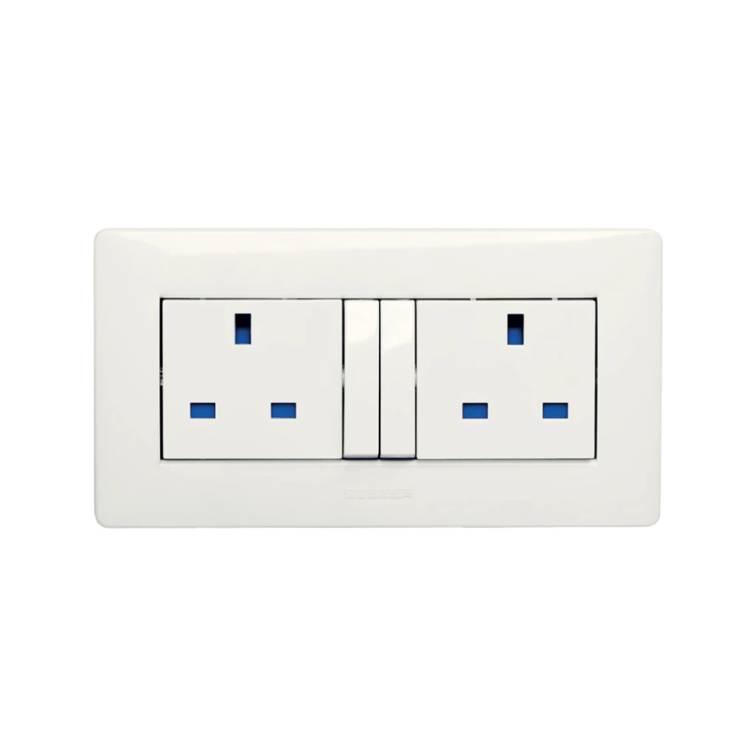 MASTER DOUBLE SOCKET AND SWITCHED 13A
