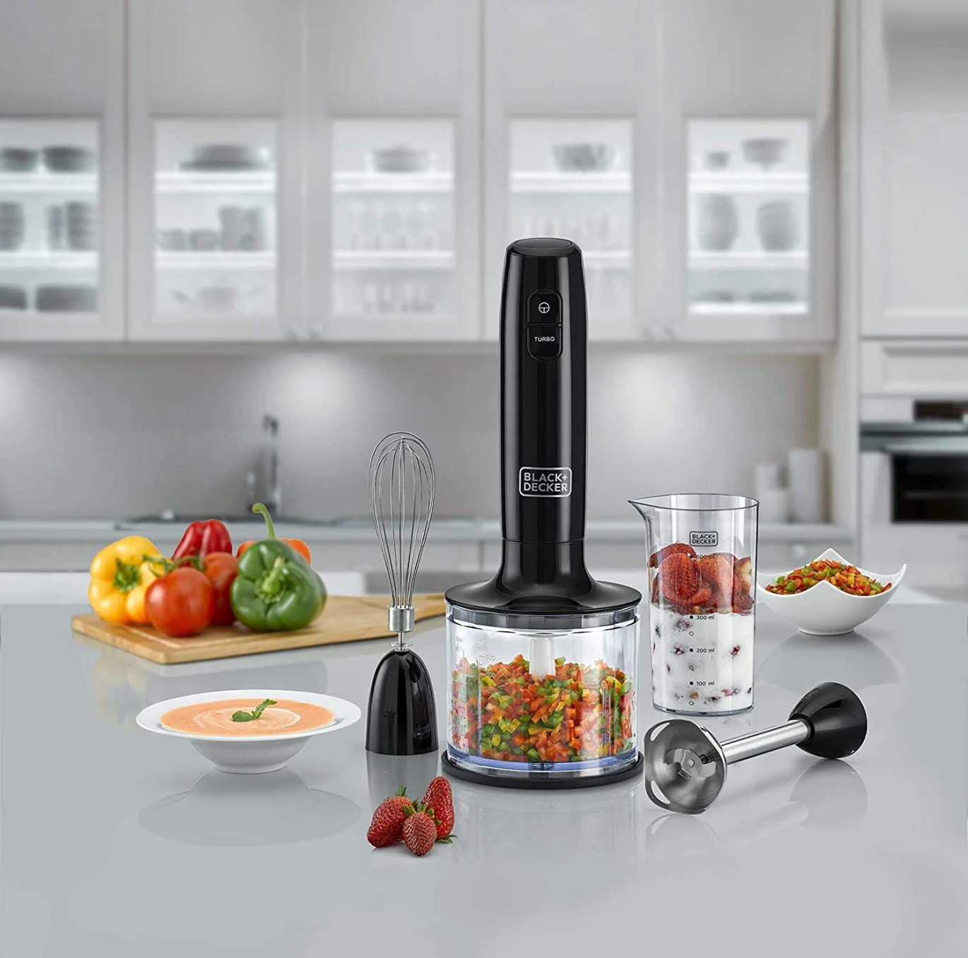 BLACK & DECKER 600W 3-IN-1 HAND BLENDER WITH CHOPPER, BLACK