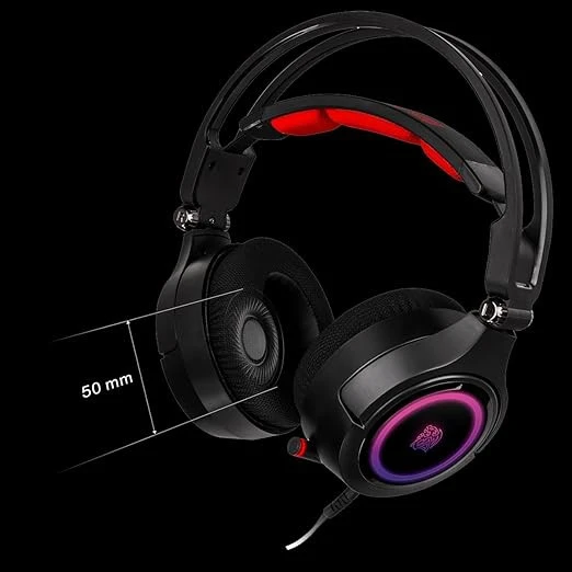 TeamSpeak certified CRONOS Riing RGB 7.1 comes packed with features and latest tech offering up an oversized 50mm state-of-the-art tilting neodymium driver and true RGB engineered with 16.8 million co