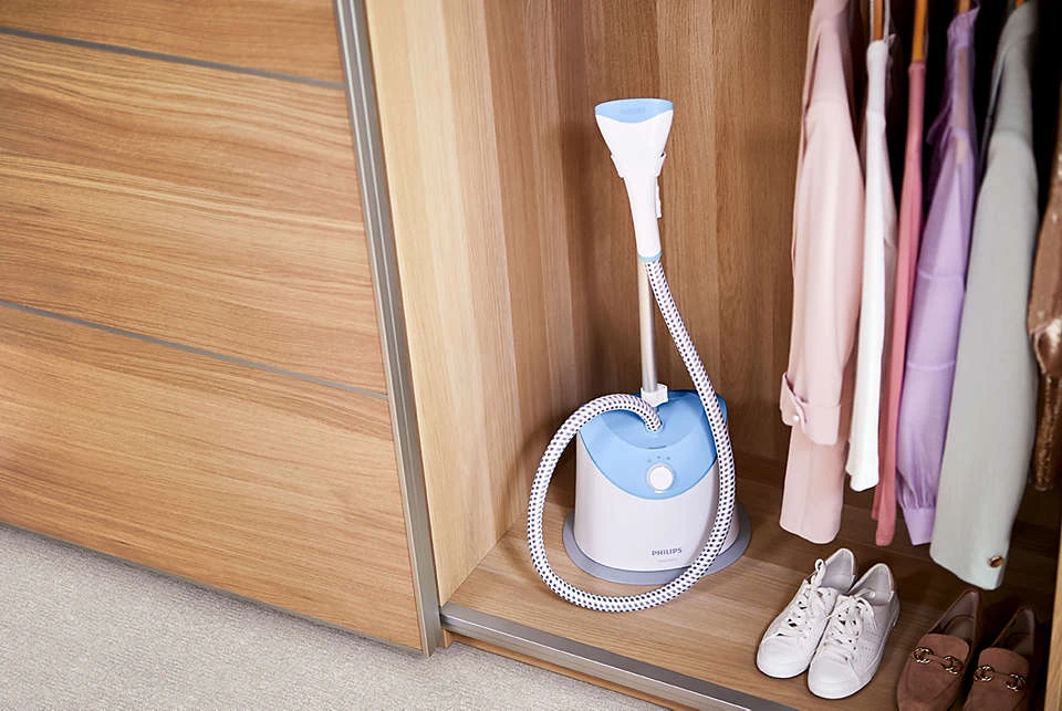 Philips Easy Touch Stand Garment Steamer