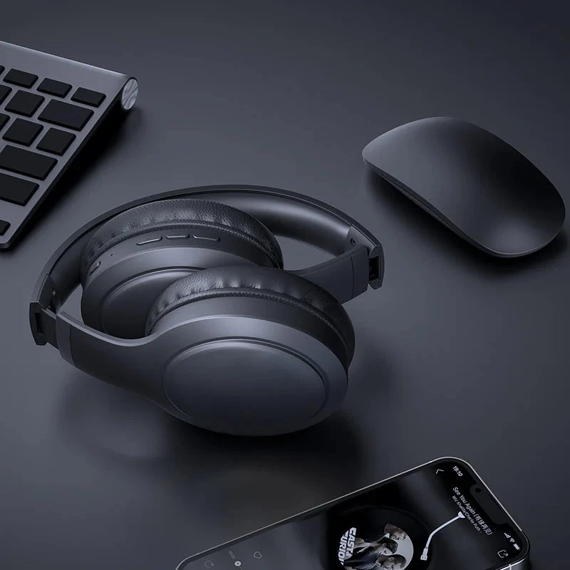 HAVIT Foldable Design Wireless Headphone 20 Hours Play Time