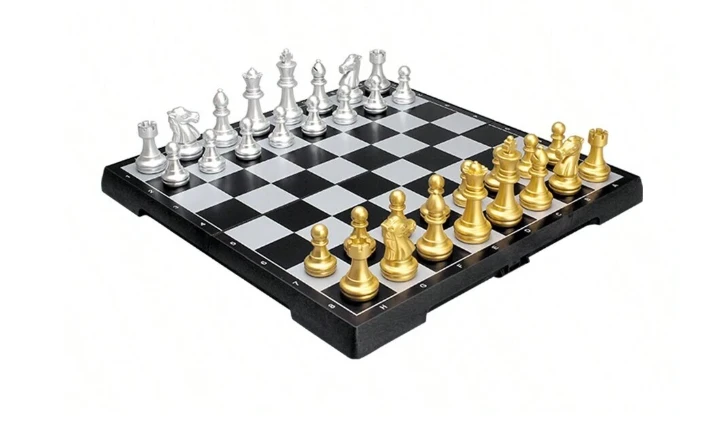 Lovely Baby Folding Magnetic Gold And Silver Chess