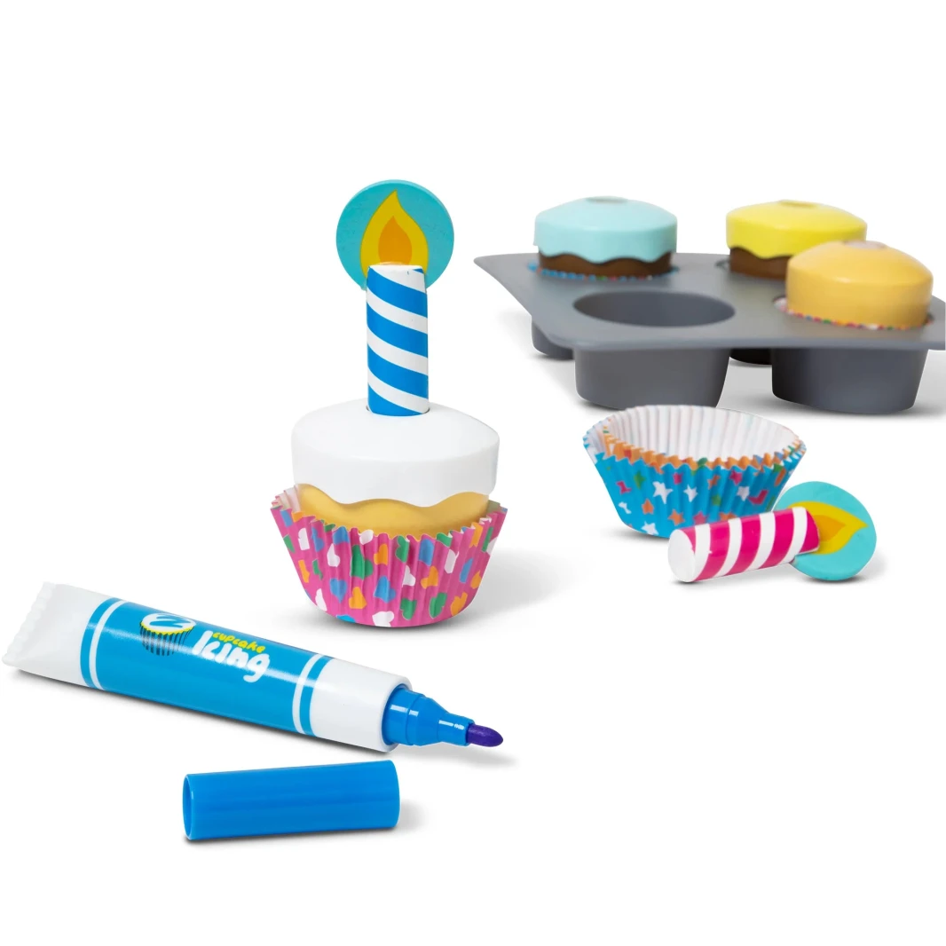 Melissa & Doug Bake & Decorate Cupcake Set