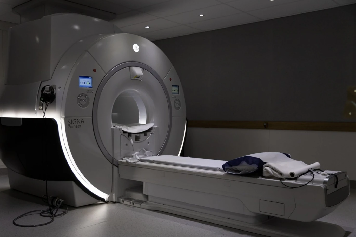 Magnetic resonance imaging