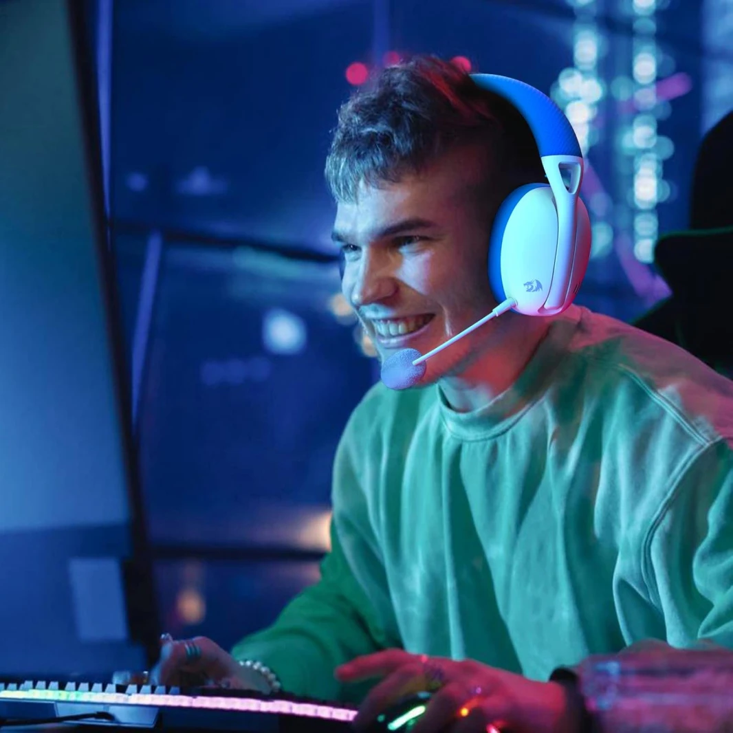 Redragon H848 Wireless Gaming Headset