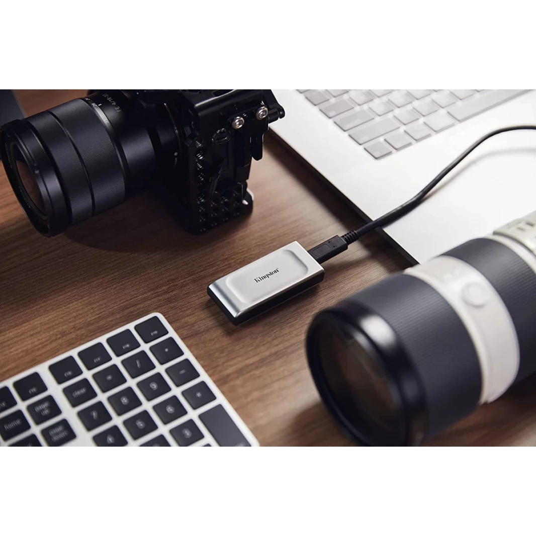 Kingston XS2000 4TB عالية الأداء بحجم الجيب SSD USB C