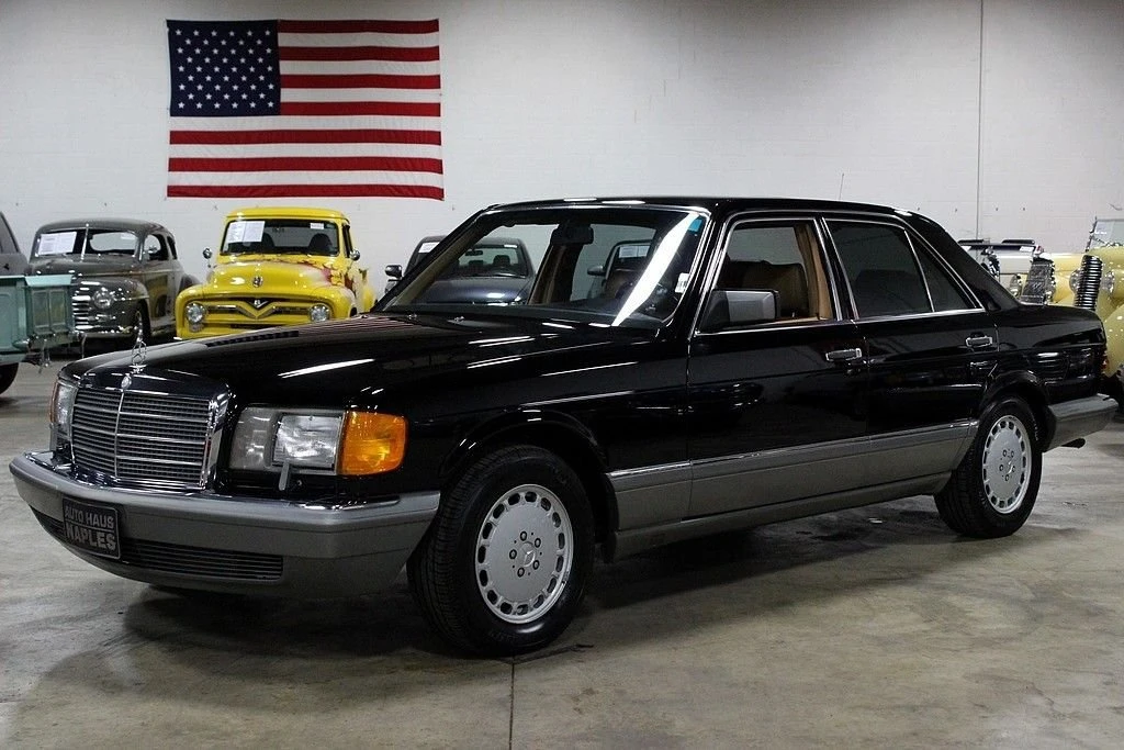  Mercedes-Benz S300 
