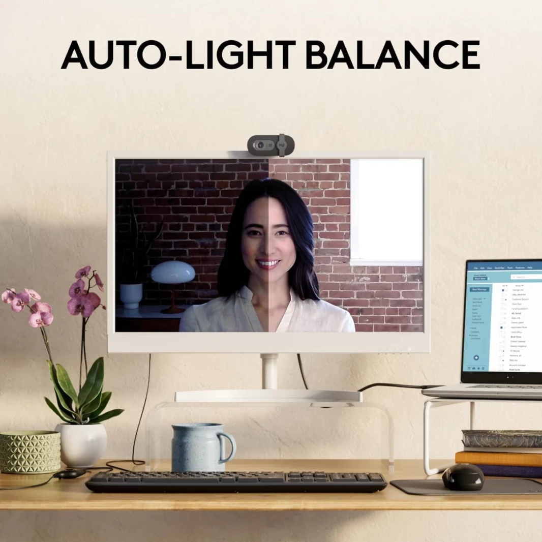 Logitech Brio 100 Full HD 1080p WebCam للاجتماعات والأعمال توازن الضوء الذاتي مع مُصنّع الميكروفون ومصراع الخصوصية USB-A-أسود