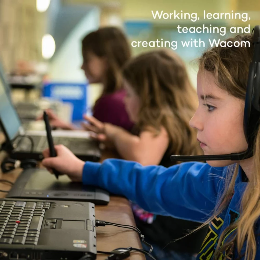 Wacom One by Wacom CTL -672 -N مثالية للعمل من Home & Remote Learning - يعمل مع Chromebook (متوسط) - أسود