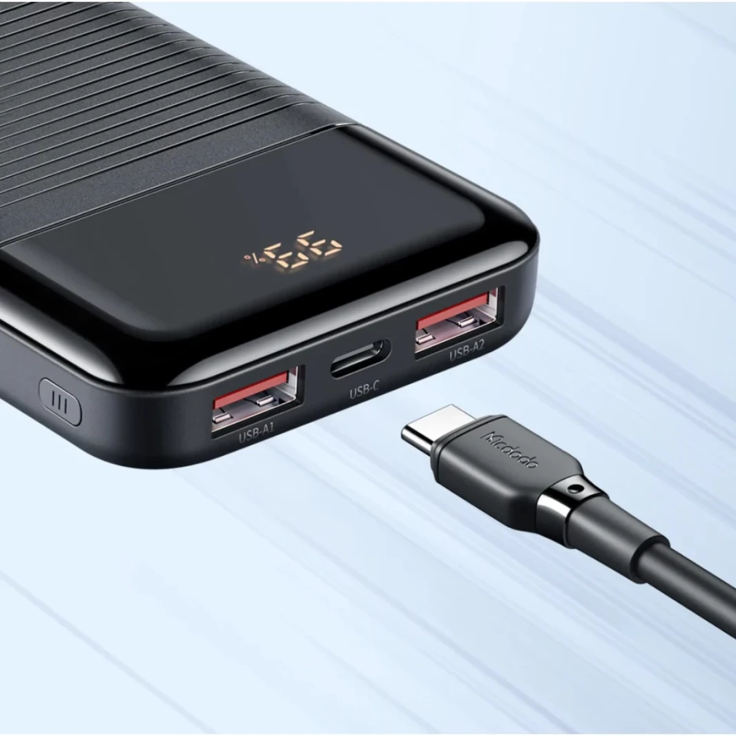 McDodo MC -5851 10000MAH Power Bank مع عرض رقمي 22.5W - أسود