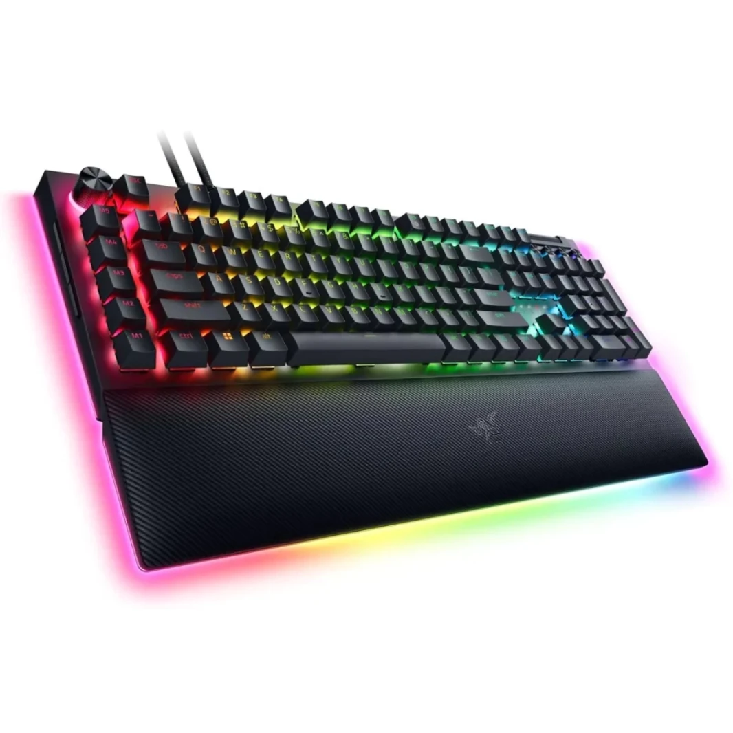 Razer Blackwidow V4 Pro Wired Mechanical Linear & Silent ABS ABS DIAR ABS ABS ABS ABS ABS CHROMA RGB W/ WRIST REST - محولات صفراء