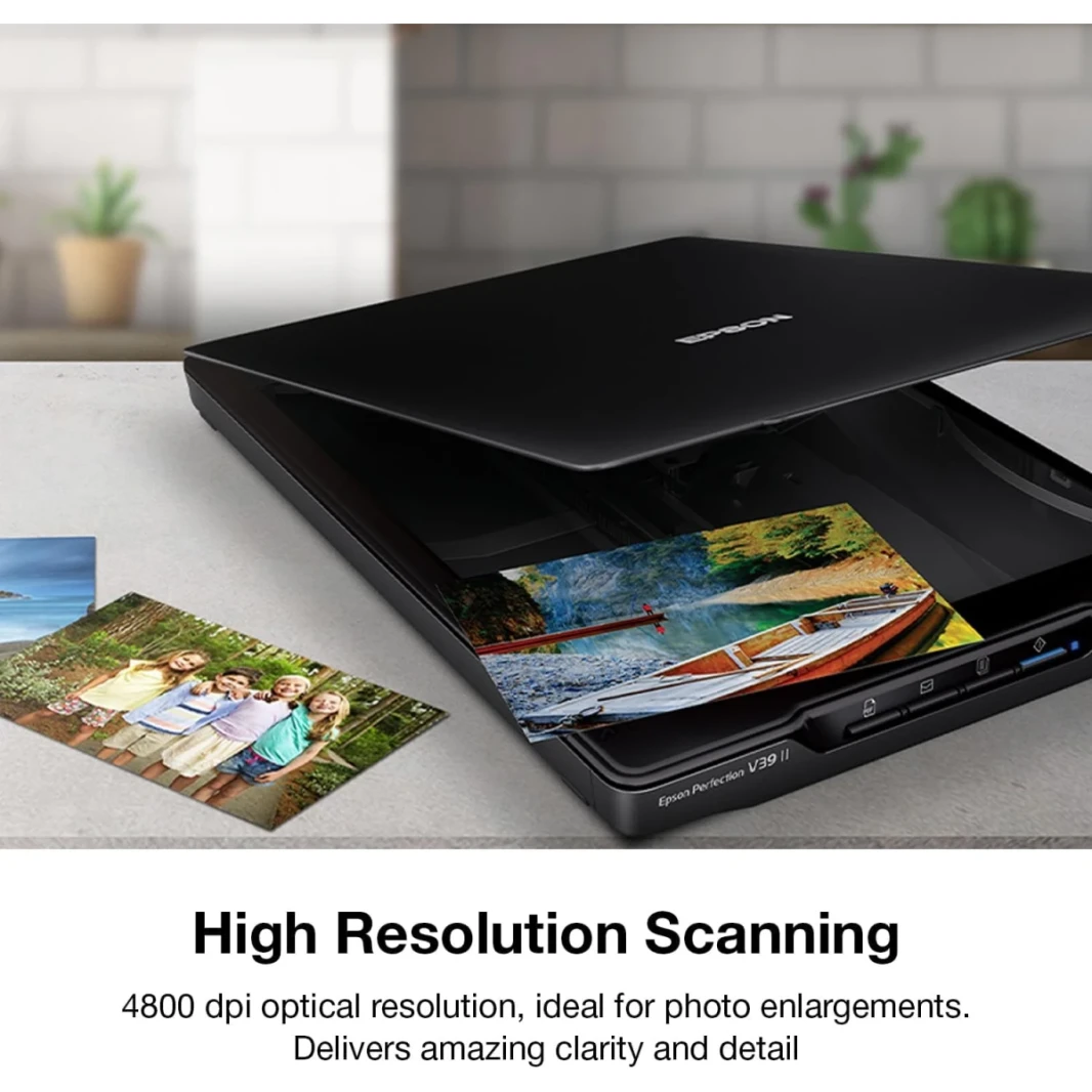 Epson V39 II Photo & Document Flatbed Scanner 4800 × 4800 نقطة في البوصة الدقة البصرية ، مستشعر صورة الاتصال ، حتى 10 ثانية/سرعة مسح الصفحة ، واجهة USB 2.0 Micro-AB ، الأسود