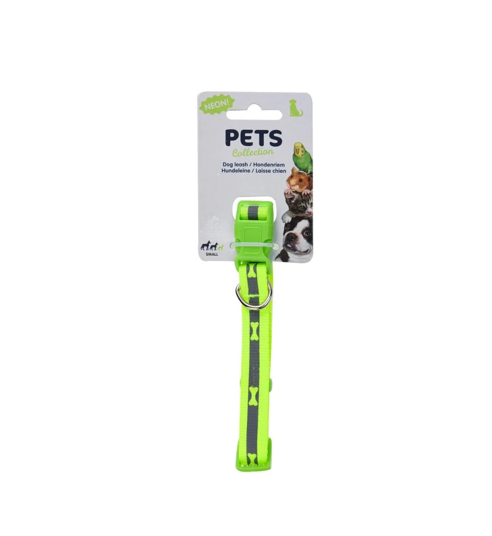 Adjustable collar for small cats and dogs