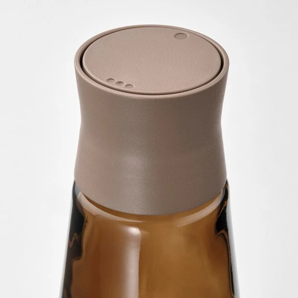 Salt and pepper shakers, glass/brown,