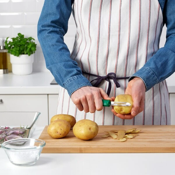 Potato peeler, green