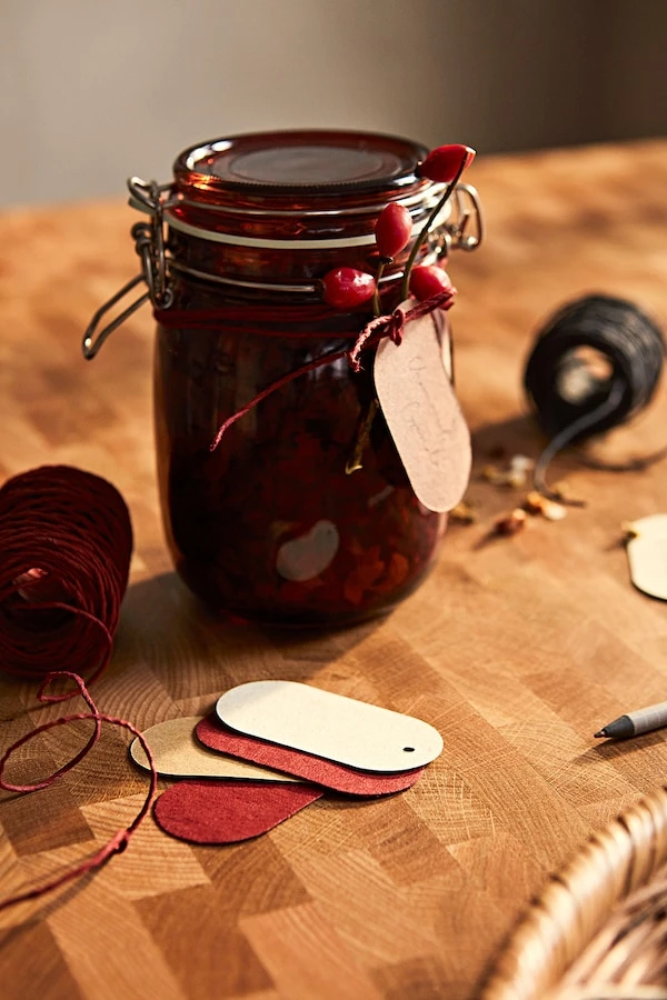 Jar with lid, red-brown,