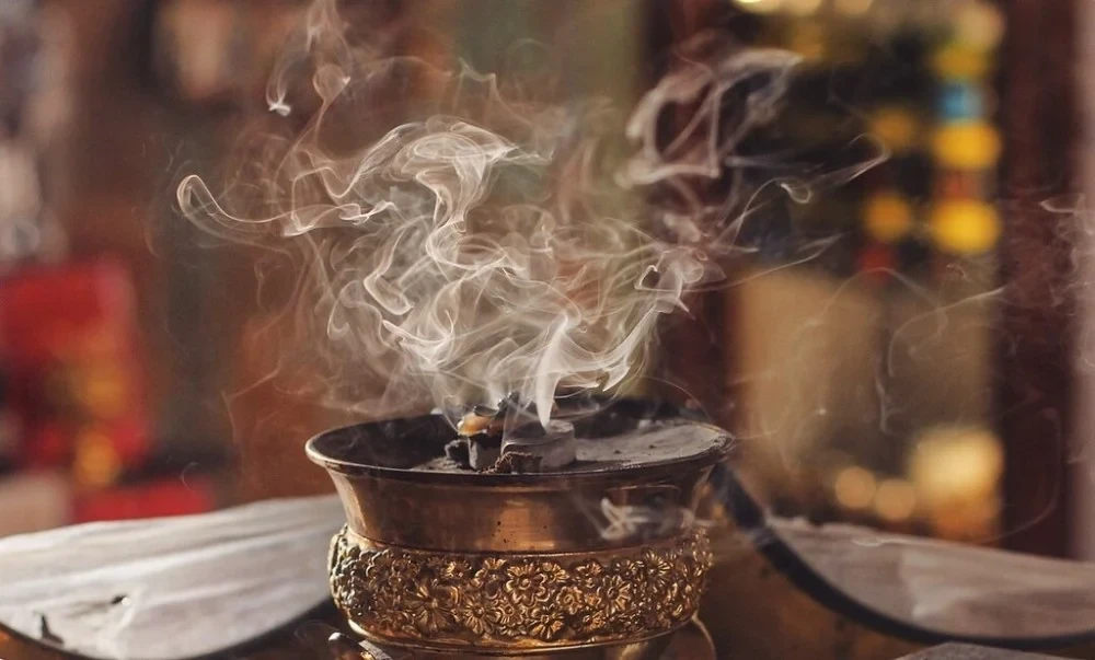 Best Types of Incense for a Beautiful Home Fragrance During Eid