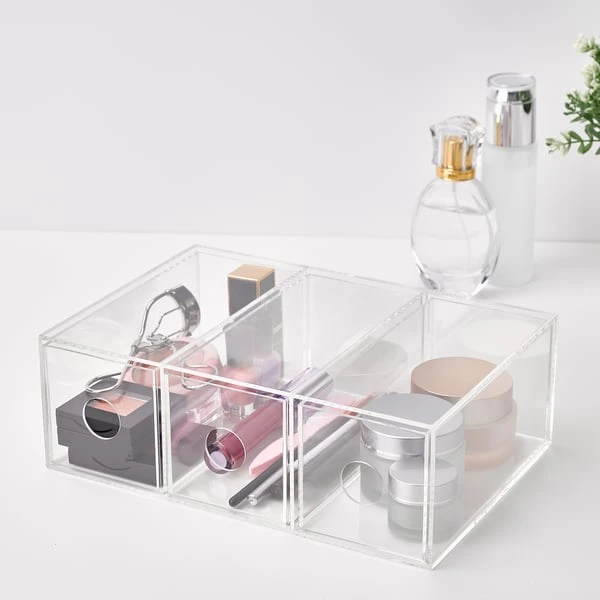 Make-up storage with 3 drawers,