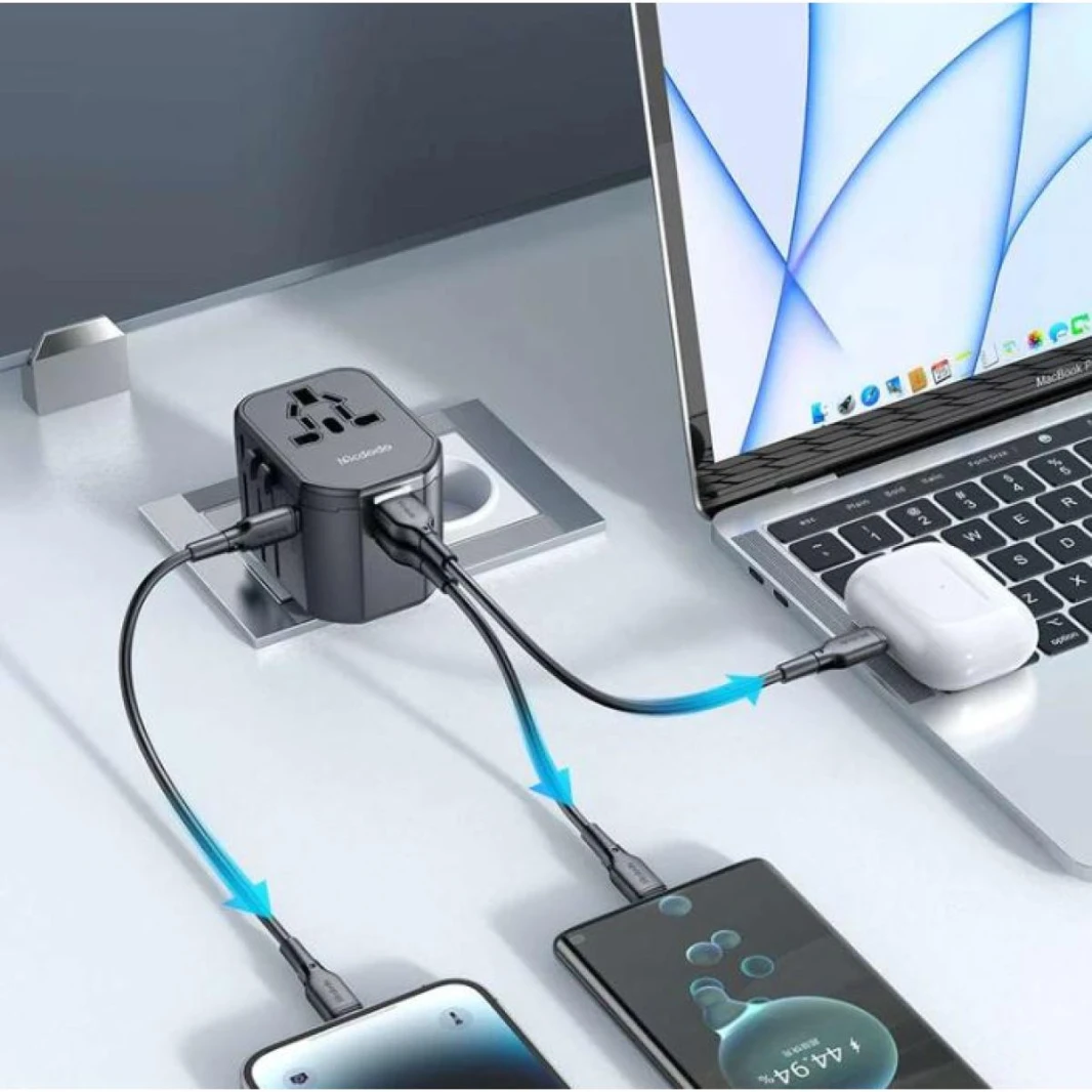 Mcdodo CP-347 |Type-C 20W PD Fast Charging Universal Travel Adapter