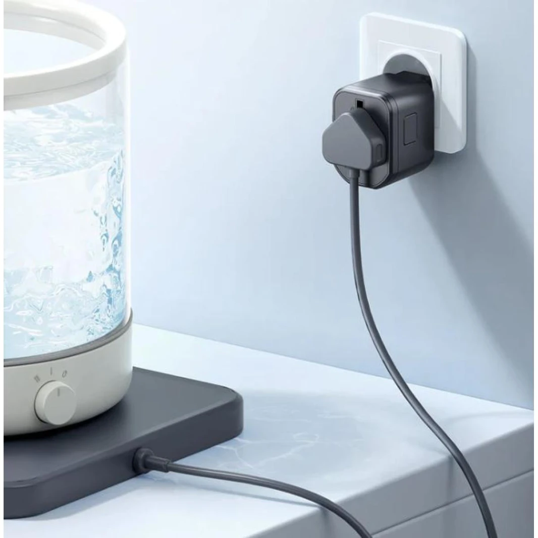 Mcdodo CP-347 |Type-C 20W PD Fast Charging Universal Travel Adapter