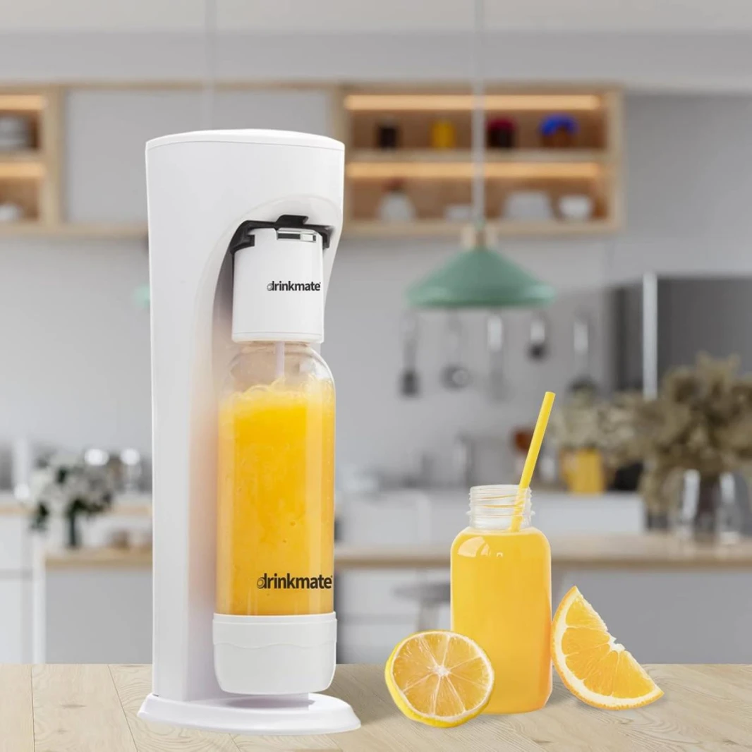 Drinkmate OmniFizz Sparkling Water and Soda Maker, Carbonates Any Drink Without Diluting It, CO2 Cylinder 60L (Included) - White
