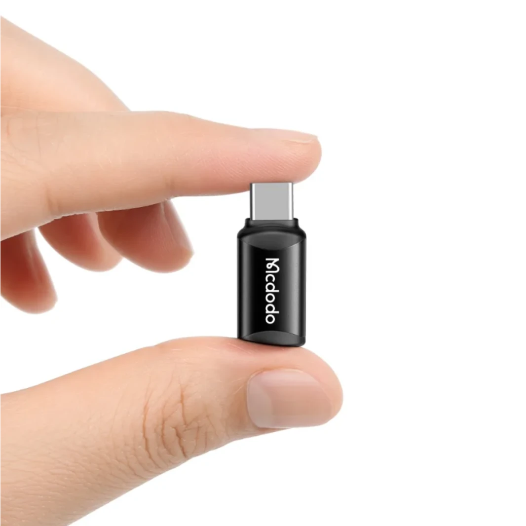 Mcdodo JOT-7700 Lightning to Type C Adapter, 3A Rapid Charging, High Speed Data Transfer (Between Laptops Only), Aluminum Alloy Exterior, iOS to Type C Connector