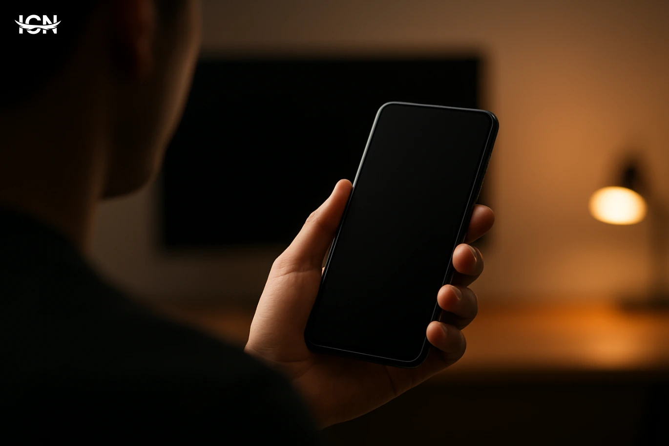 When the Black Screen Becomes a Friend