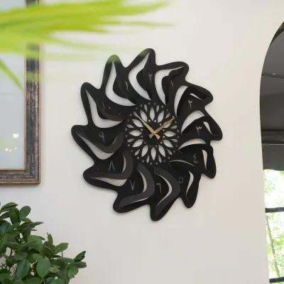 Naksheh Metal wall clock with 3D Islamic design